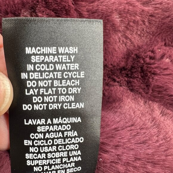 Nicole Miller Reversible Quilted Faux Fur Vest Wine Size Medium NWT - Picture 12 of 12